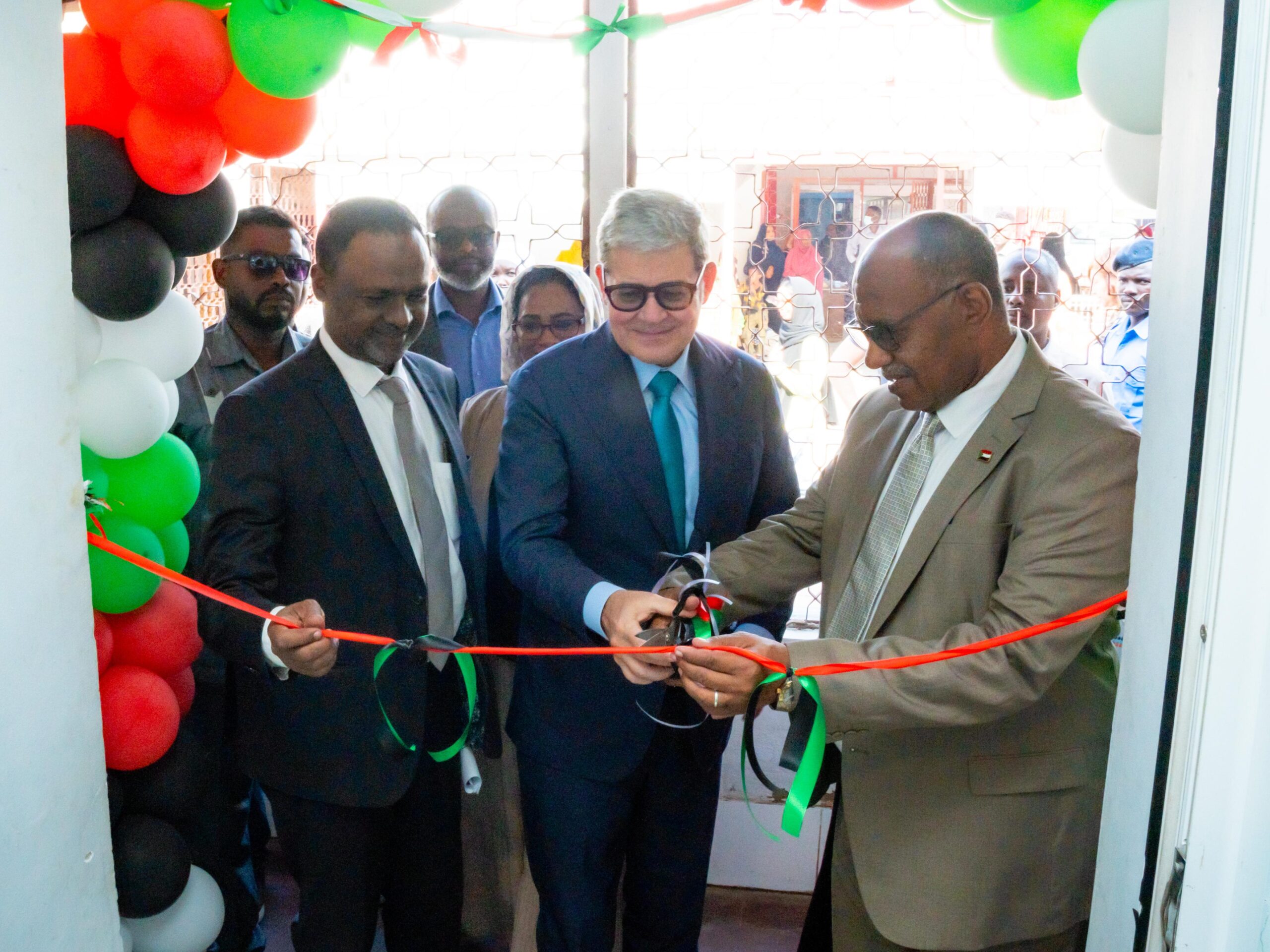 تدشين المبني الجديد بمستشفي بورتسودان لأمراض النساء والولادة الحكومة الايطالية ٠ 1 IMG 20251130 WA0183 scaled